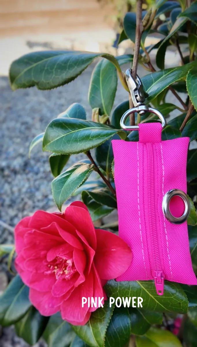 Distributeur de sacs à déjections 🐾 - Accessoire et cadeau pour propriétaire de chien passionné - Vue 5